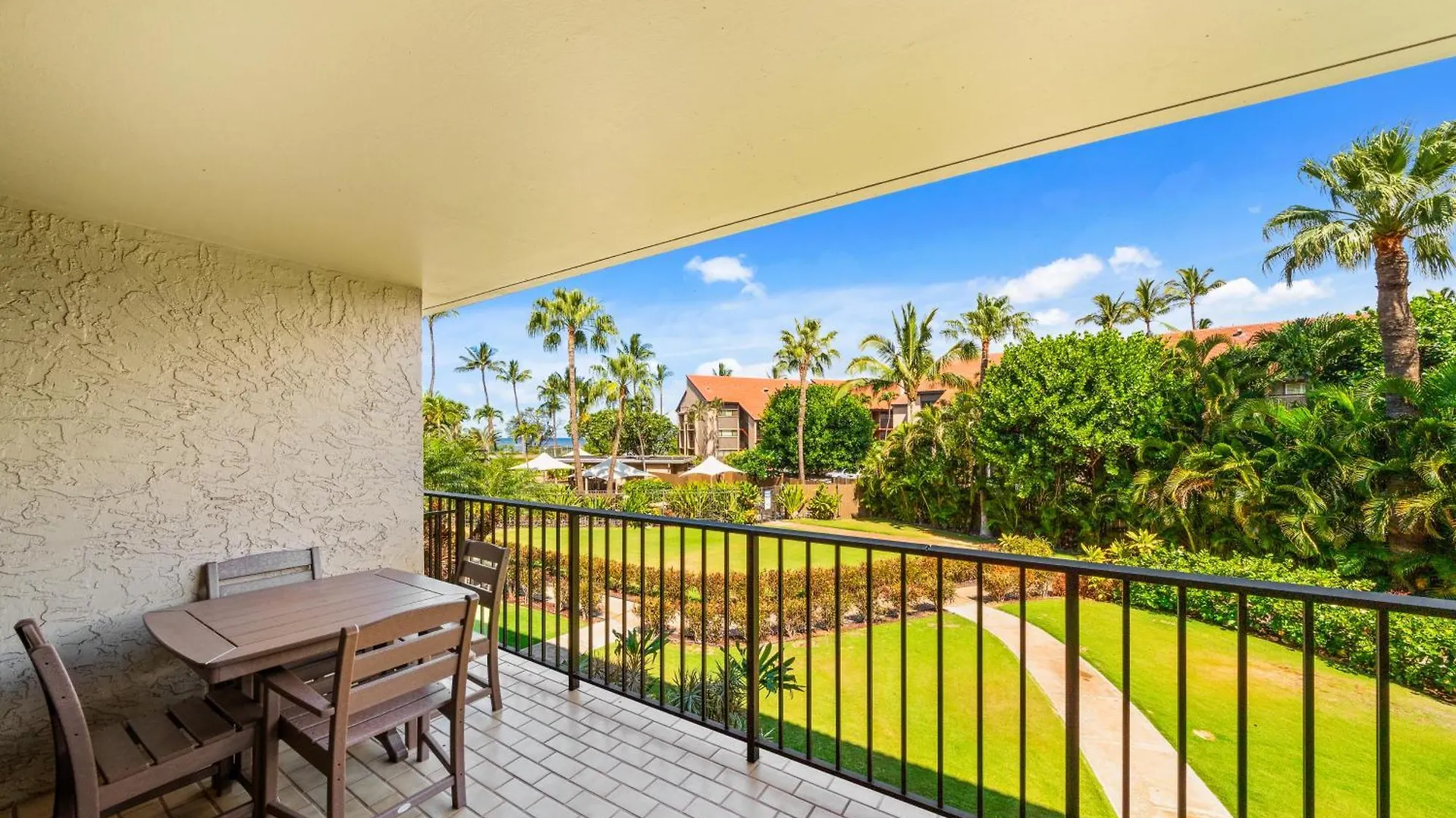 Maui Schooner Resort Kihei